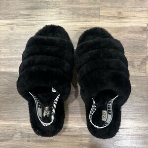 UGG Women's Black Fluffy Slippers